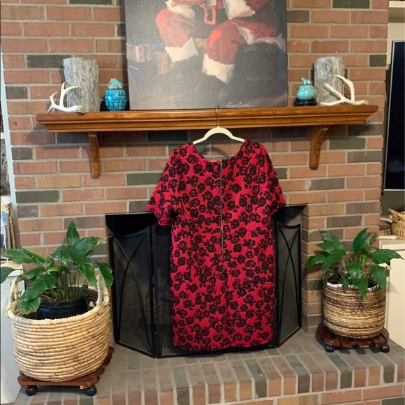 2X Crimson Embroidered Black Roses Dress NWT - Picture 3 of 11